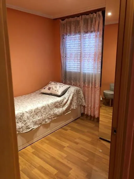 וילאסקה דה סולסינה Cozy Apartment For 7 People - Port Aventura ספרד