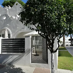 https://casa-romero-beautiful-private-corner-villa-by-pools-3-terraces.1costadelsol.com